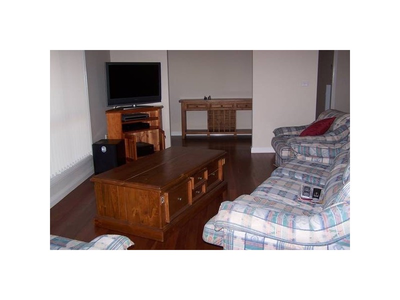 67 McGroder Street, Molong NSW 2866