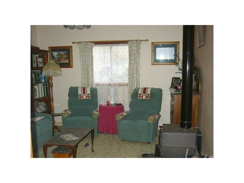 210 Packham Drive, Molong NSW 2866