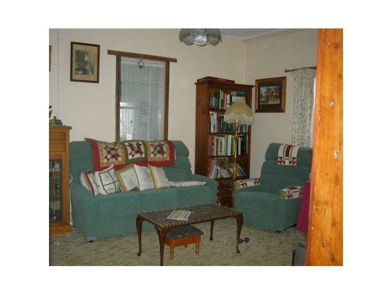 210 Packham Drive, Molong NSW 2866