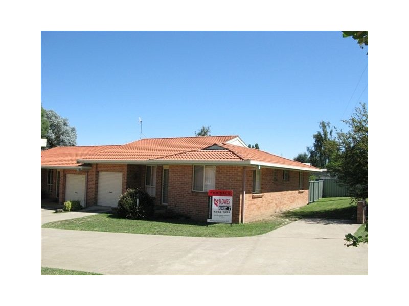 7/253 Lone Pine Avenue, Orange NSW 2800