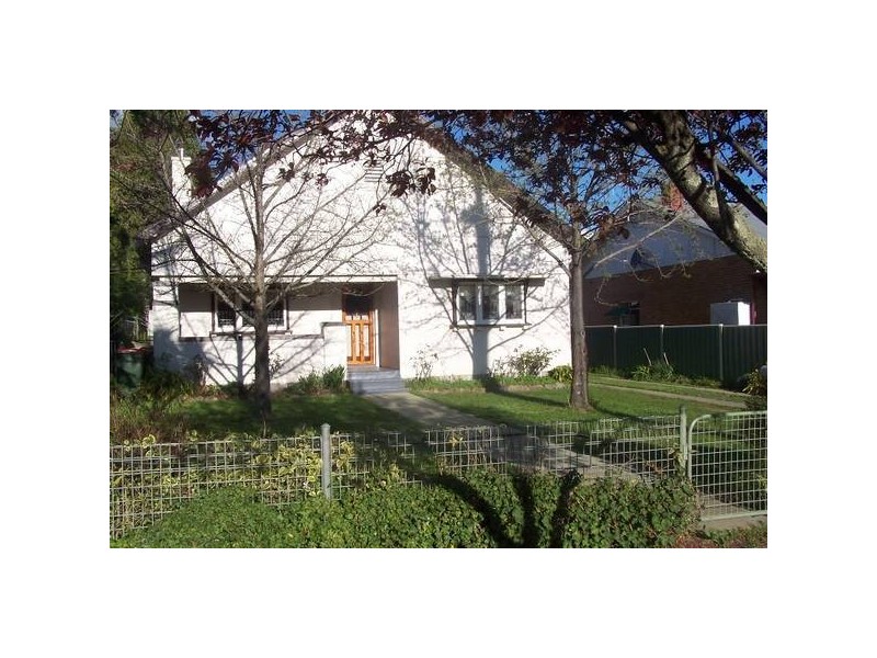 140 Woodward Street, Orange NSW 2800