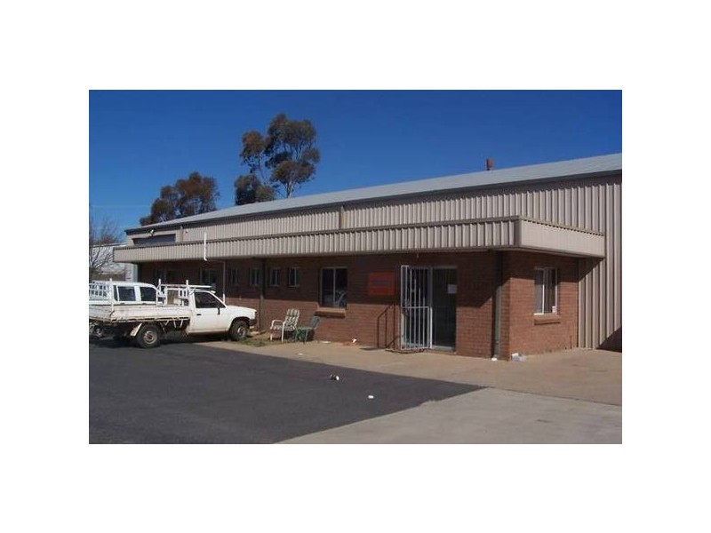 48 Leewood Drive, Orange NSW 2800