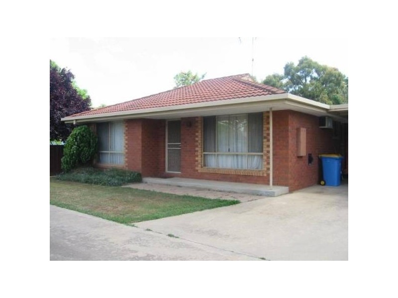 4/32 Service Street, Tatura VIC 3616