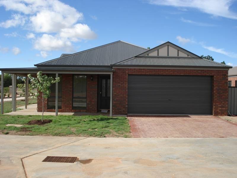 23/2 Racecourse Road, Nagambie VIC 3608