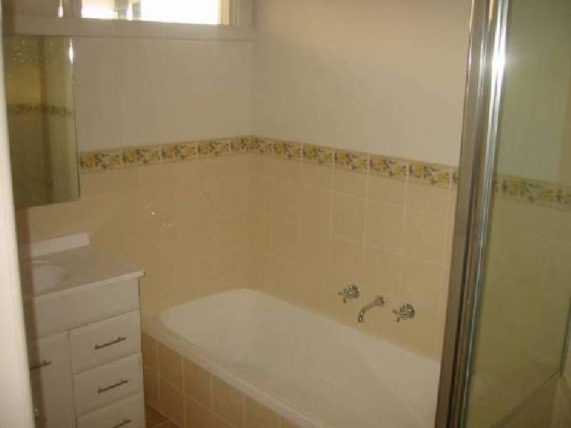 12 Station Street, Murchison VIC 3610