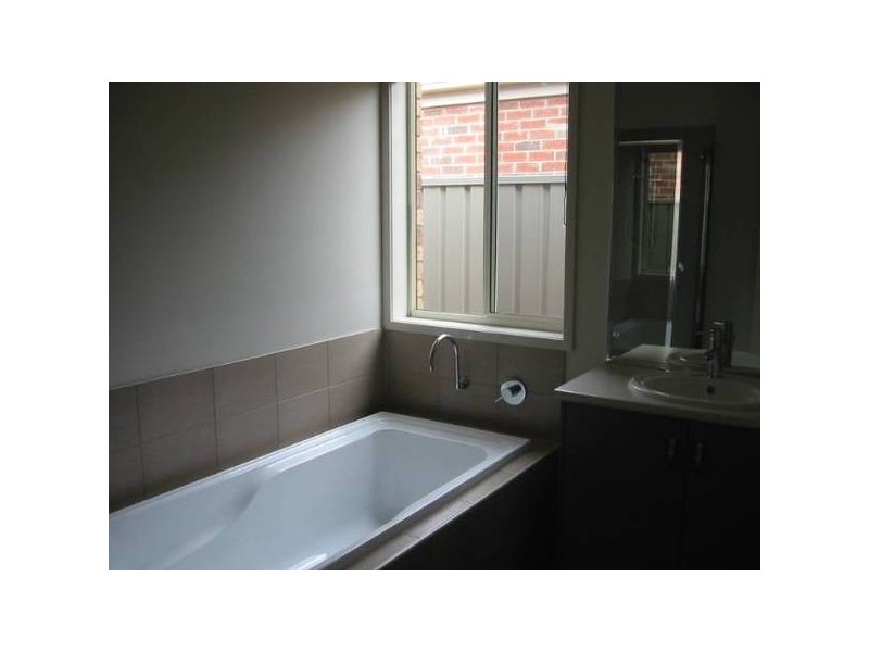 Brookwater Cres, Tatura VIC 3616