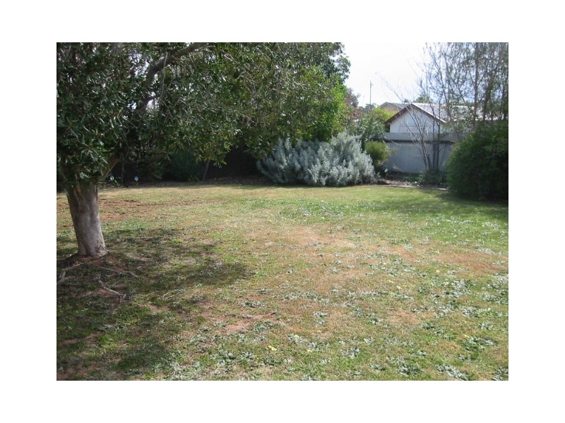 17 Service Street, Tatura VIC 3616