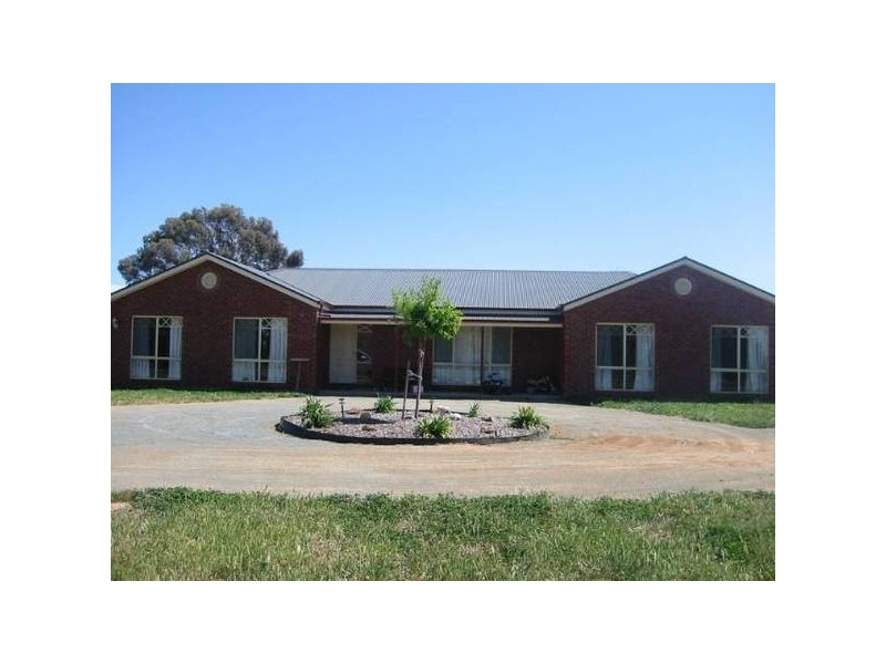 70 Coombs Lane, Tatura VIC 3616