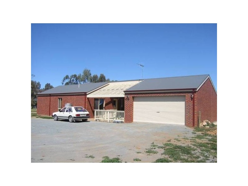 70 Coombs Lane, Tatura VIC 3616