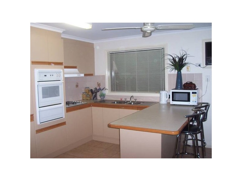 2/24 Edger Street, Tatura VIC 3616