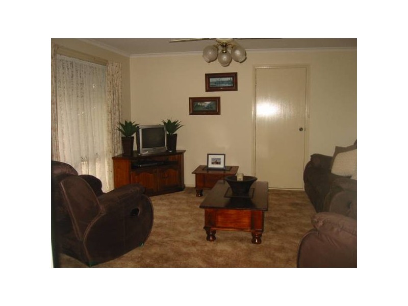 2/24 Edger Street, Tatura VIC 3616