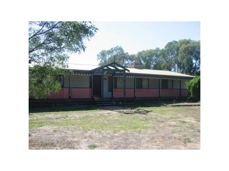 6 Maskell Lane, Tatura VIC 3616