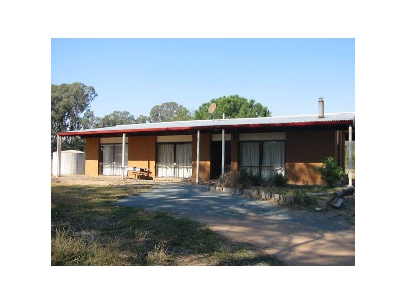 55 Hutchison Road, Murchison VIC 3610
