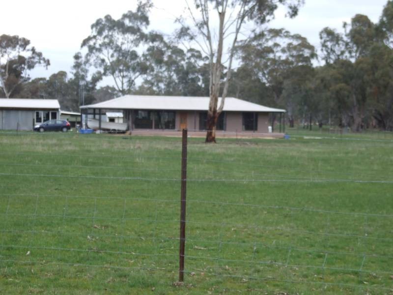 425 Bayles Road, Murchison VIC 3610