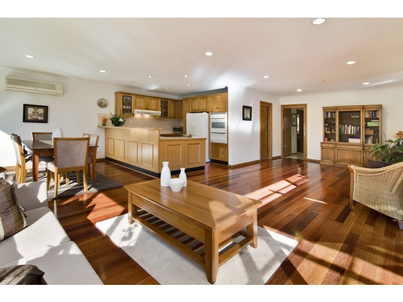 15 Johnston Crescent, Lane Cove NSW 2066