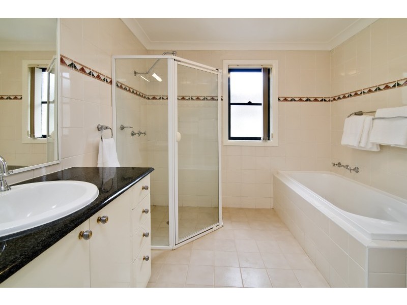 17 Walkers Drive, Lane Cove NSW 2066