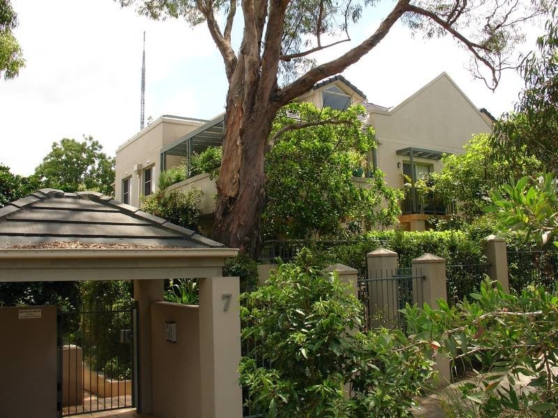 13/7-15 Bellevue Avenue, Greenwich NSW 2065