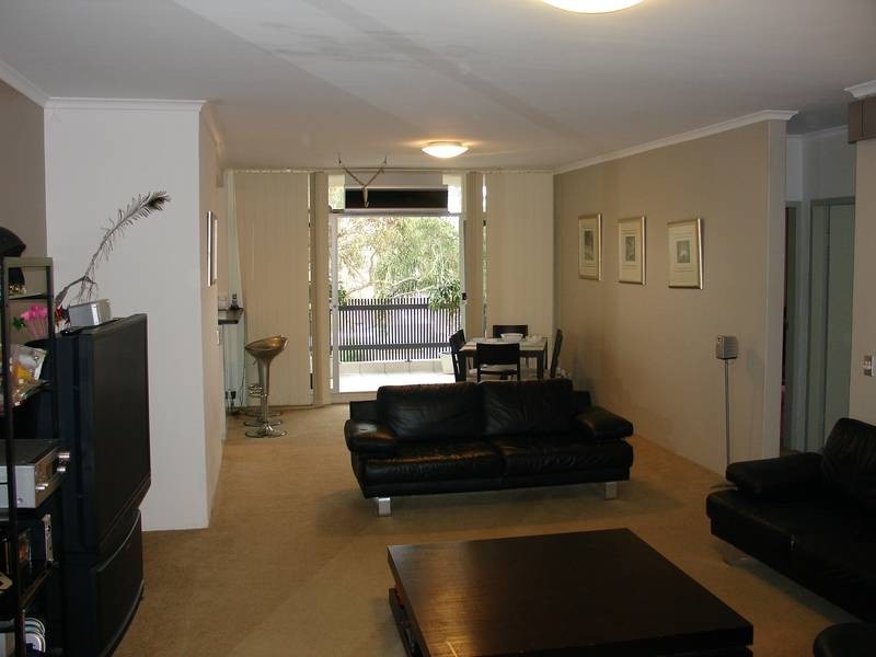 18/299 Burns Bay Rd, Lane Cove NSW 2066