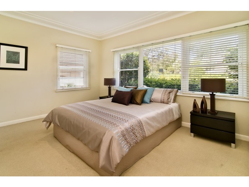 10 Fraser Street, Lane Cove NSW 2066