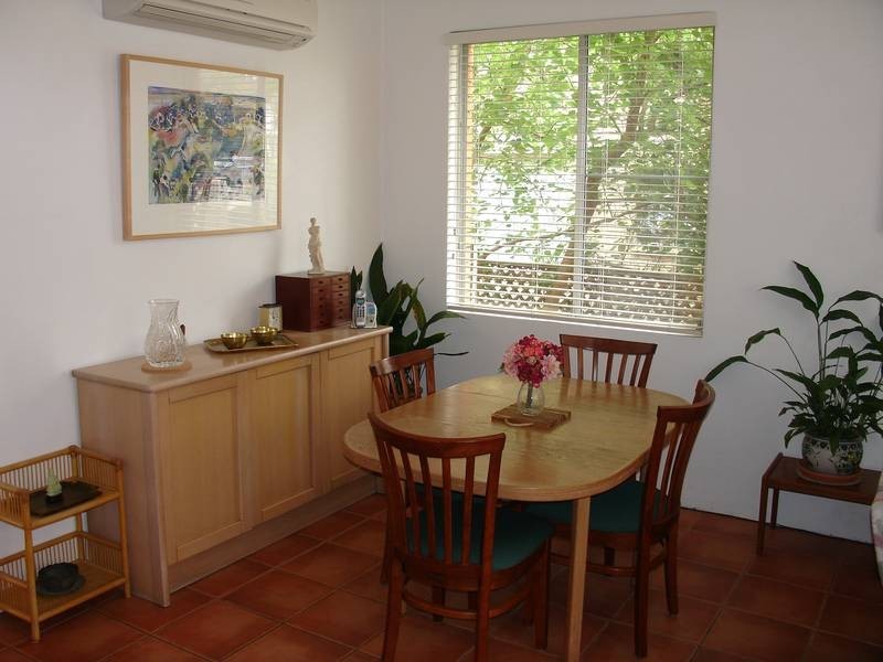 2/104 Burns Bay Road, Lane Cove NSW 2066