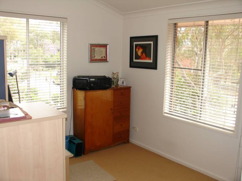 2/104 Burns Bay Road, Lane Cove NSW 2066