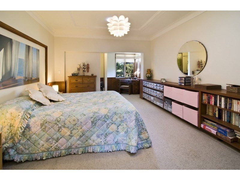 43 Tambourine Bay Road, Lane Cove NSW 2066