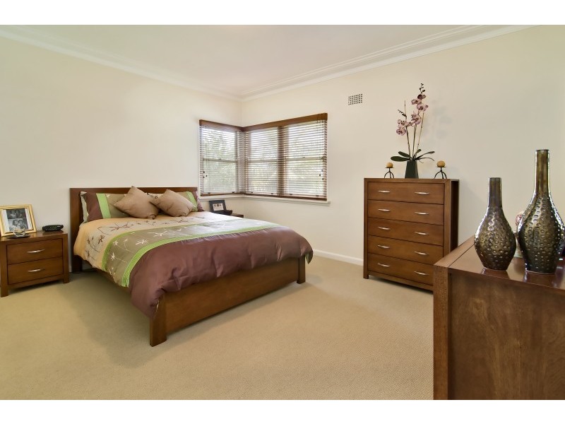 52B Kingslangley Road, Greenwich NSW 2065