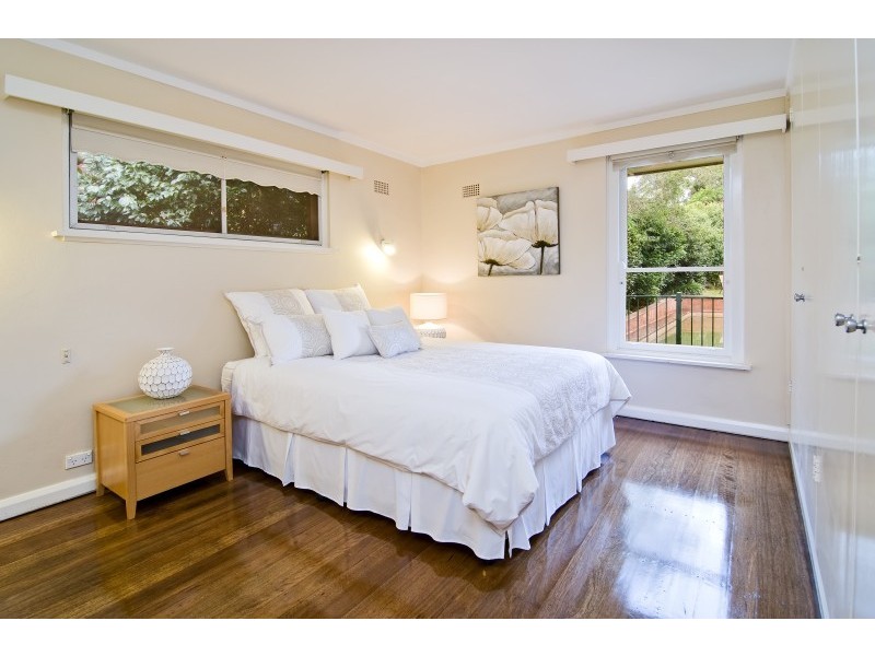 8 Yalanga Place, Lane Cove NSW 2066