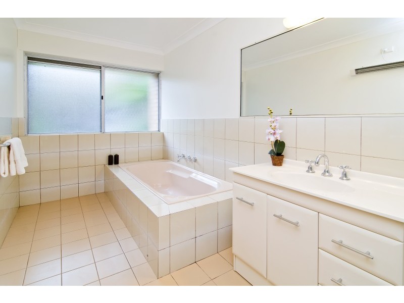 8/87 Burns Bay Road, Lane Cove NSW 2066