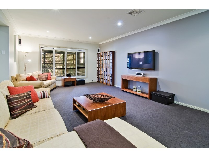 13 Kimberley Avenue, Lane Cove NSW 2066