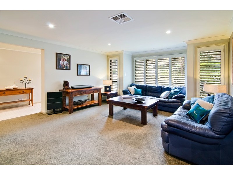 13 Kimberley Avenue, Lane Cove NSW 2066