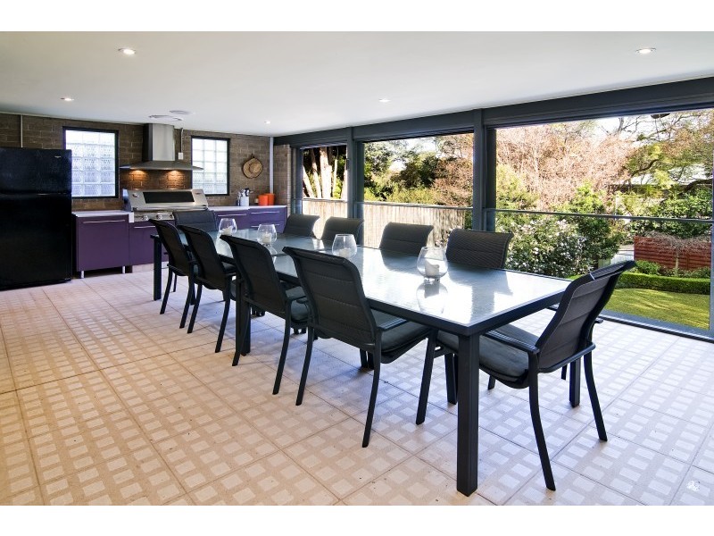 13 Kimberley Avenue, Lane Cove NSW 2066