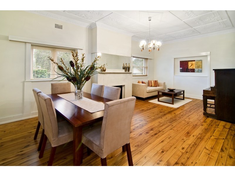 36 Cobden Avenue, Lane Cove NSW 2066