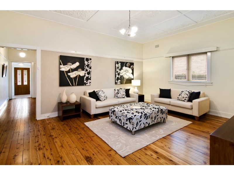 36 Cobden Avenue, Lane Cove NSW 2066