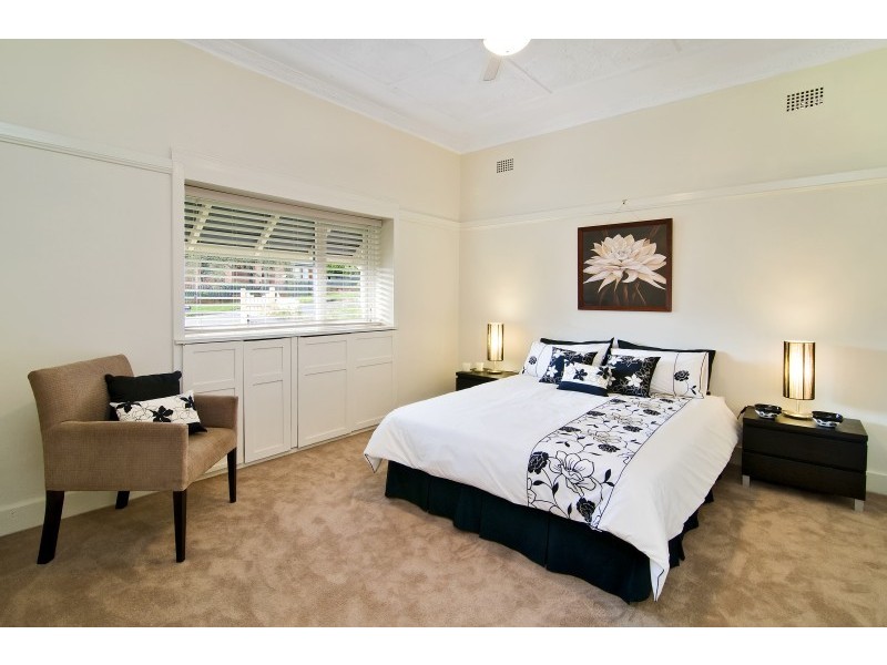 36 Cobden Avenue, Lane Cove NSW 2066