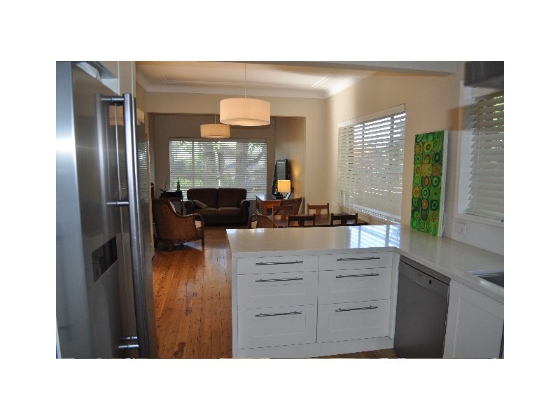 1 Tambourine Bay Road, Lane Cove NSW 2066