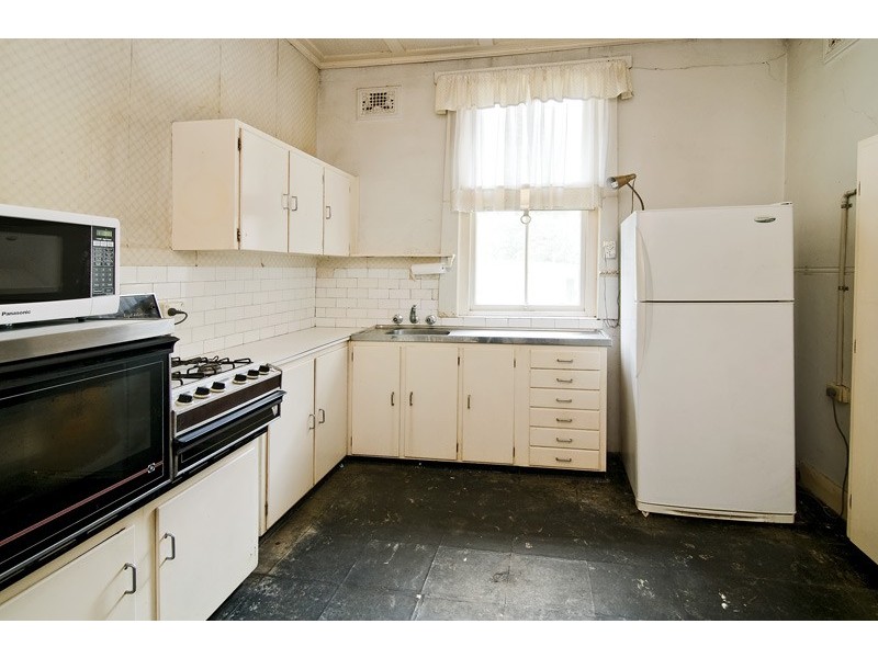 182 Burns Bay Road, Lane Cove NSW 2066