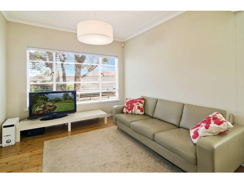 1 Tambourine Bay Road, Lane Cove NSW 2066