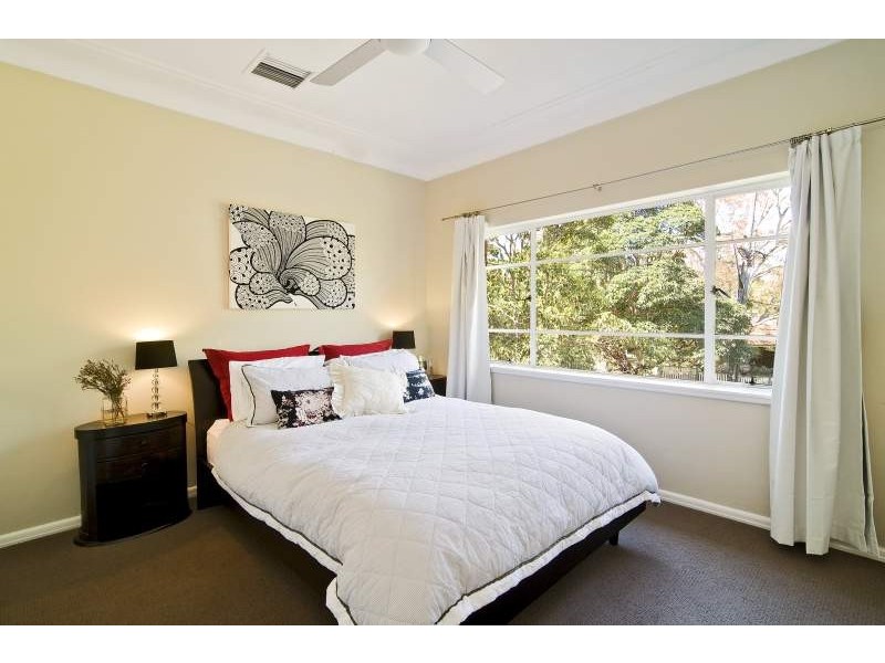 1 Tambourine Bay Road, Lane Cove NSW 2066