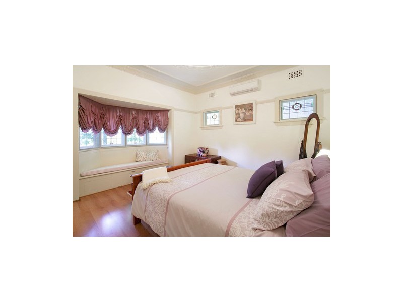 44 River Road, Greenwich NSW 2065