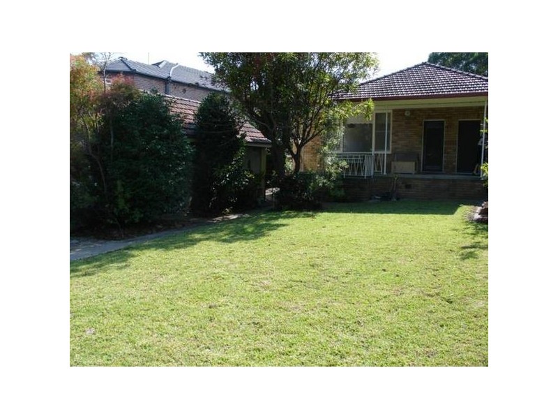 8 Gardenia Ave, Lane Cove NSW 2066