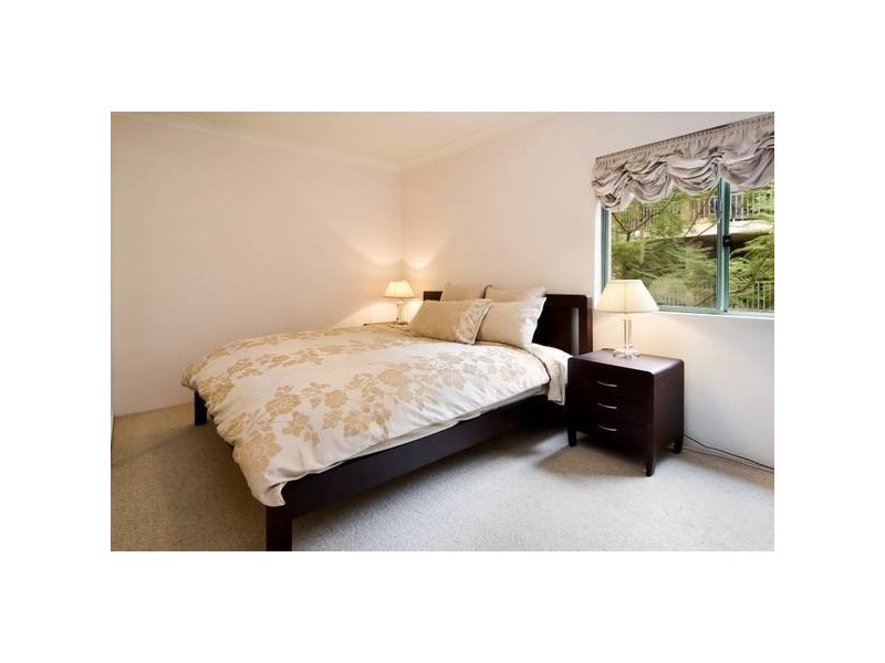 15/292 Burns Bay Road, Lane Cove NSW 2066