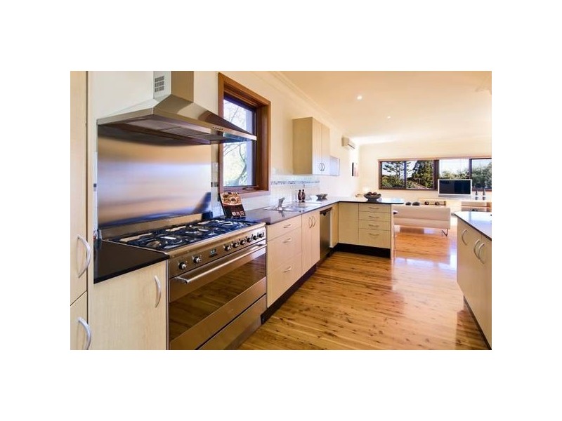 8 Ronald Avenue, Lane Cove NSW 2066