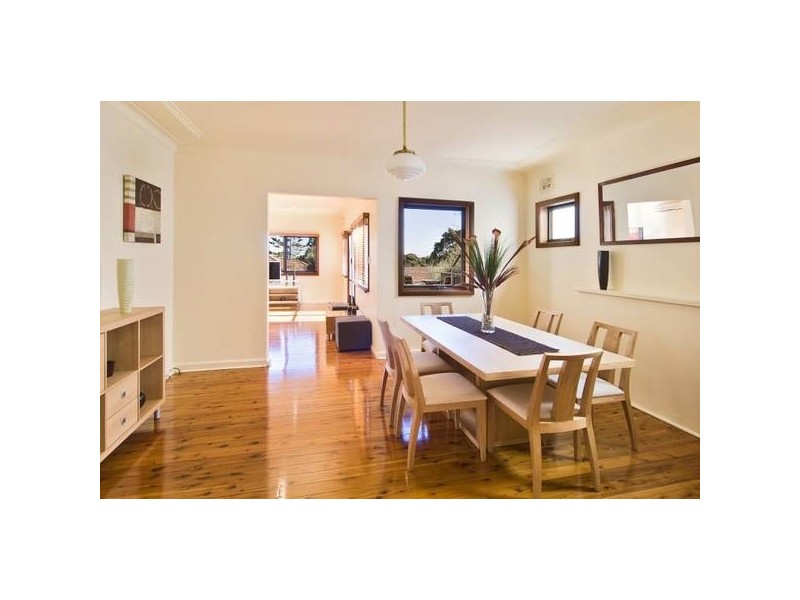 8 Ronald Avenue, Lane Cove NSW 2066