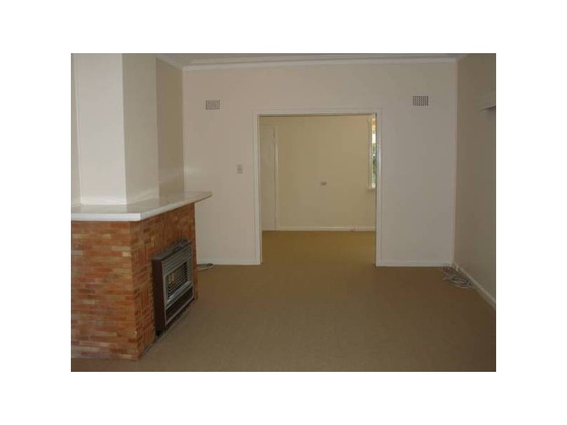 52b Kingslangley Rd, Greenwich NSW 2065