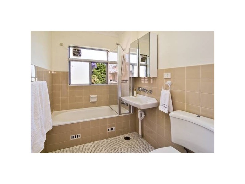 9/106 Burns Bay Road, Lane Cove NSW 2066