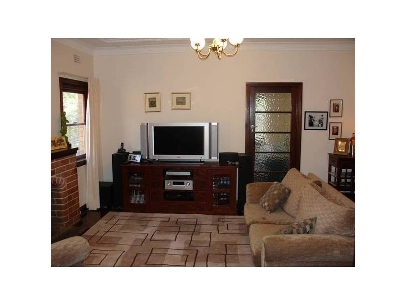 38 Beaconsfield Rd, Chatswood NSW 2067