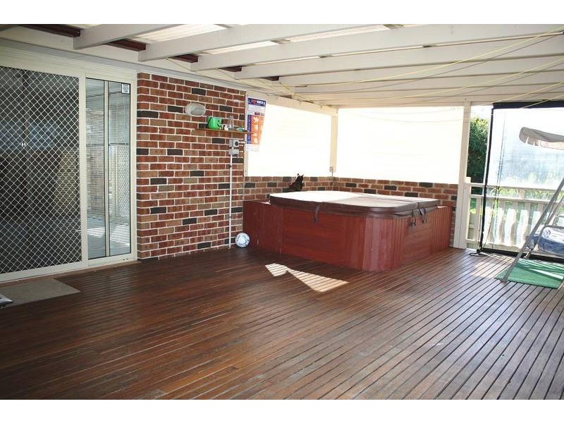 23 Hall Ave, Collaroy Plateau NSW 2097