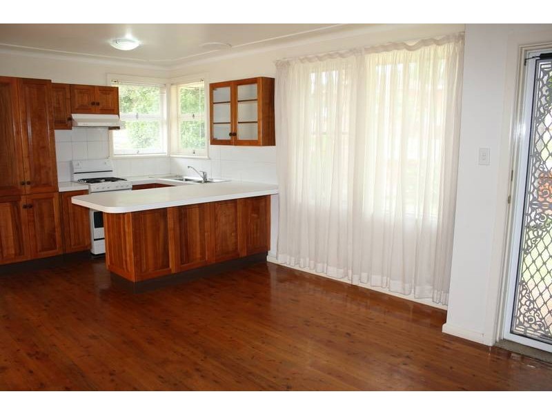 64 Dareen St, Frenchs Forest NSW 2086