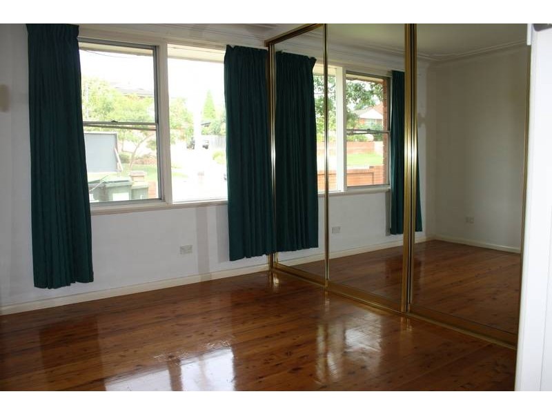 64 Dareen St, Frenchs Forest NSW 2086